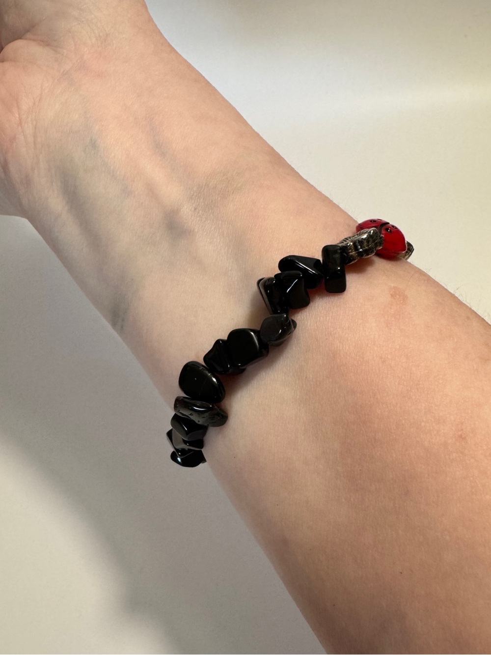Midnight Garden Ladybug Onyx Bracelet Handmade Stretch Bracelet Size 6.5 - Picture 5 of 5